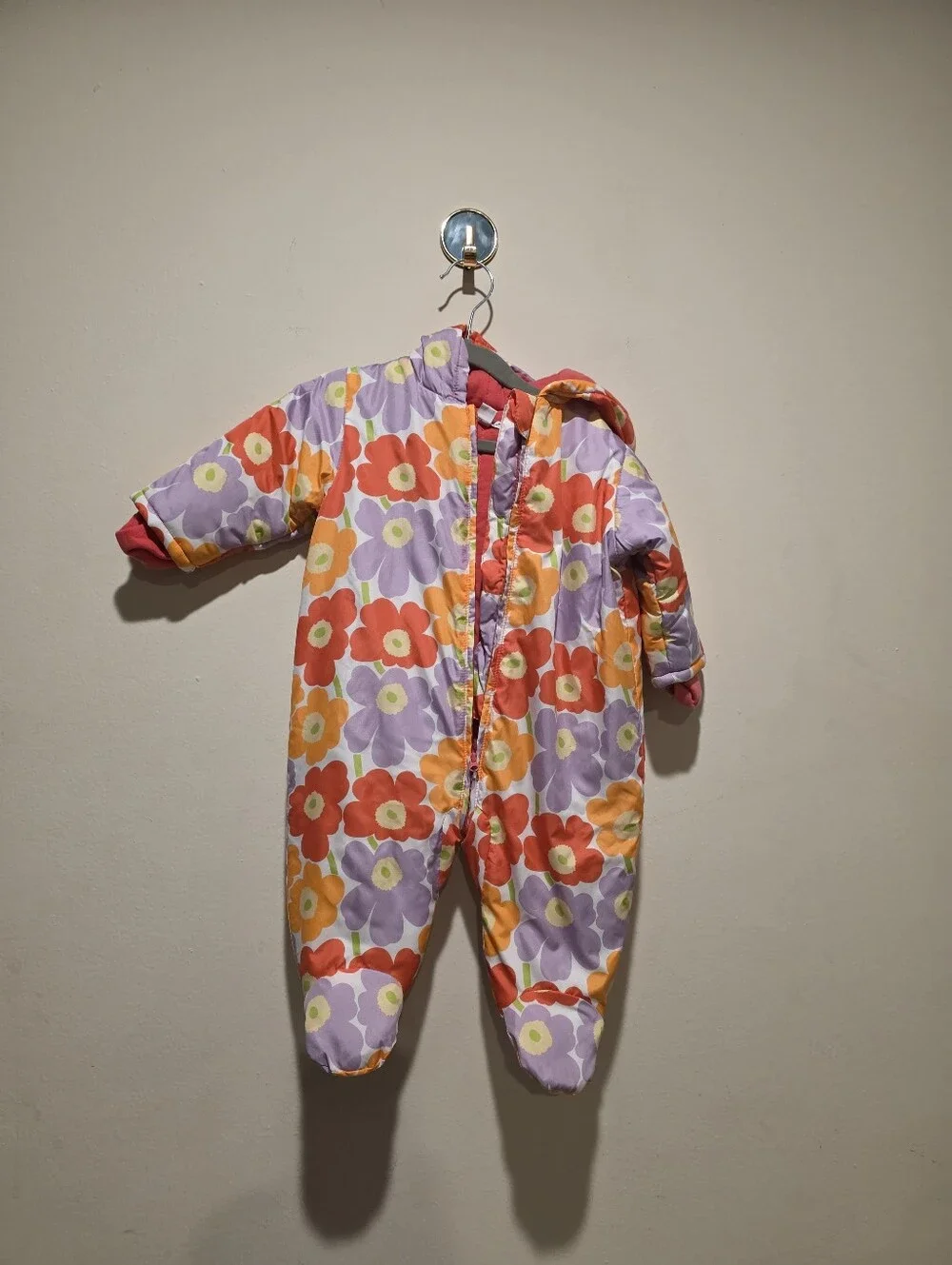 Marimekko infant floral snowsuit, bunting, and puffer pram in size 68 / 6 Months